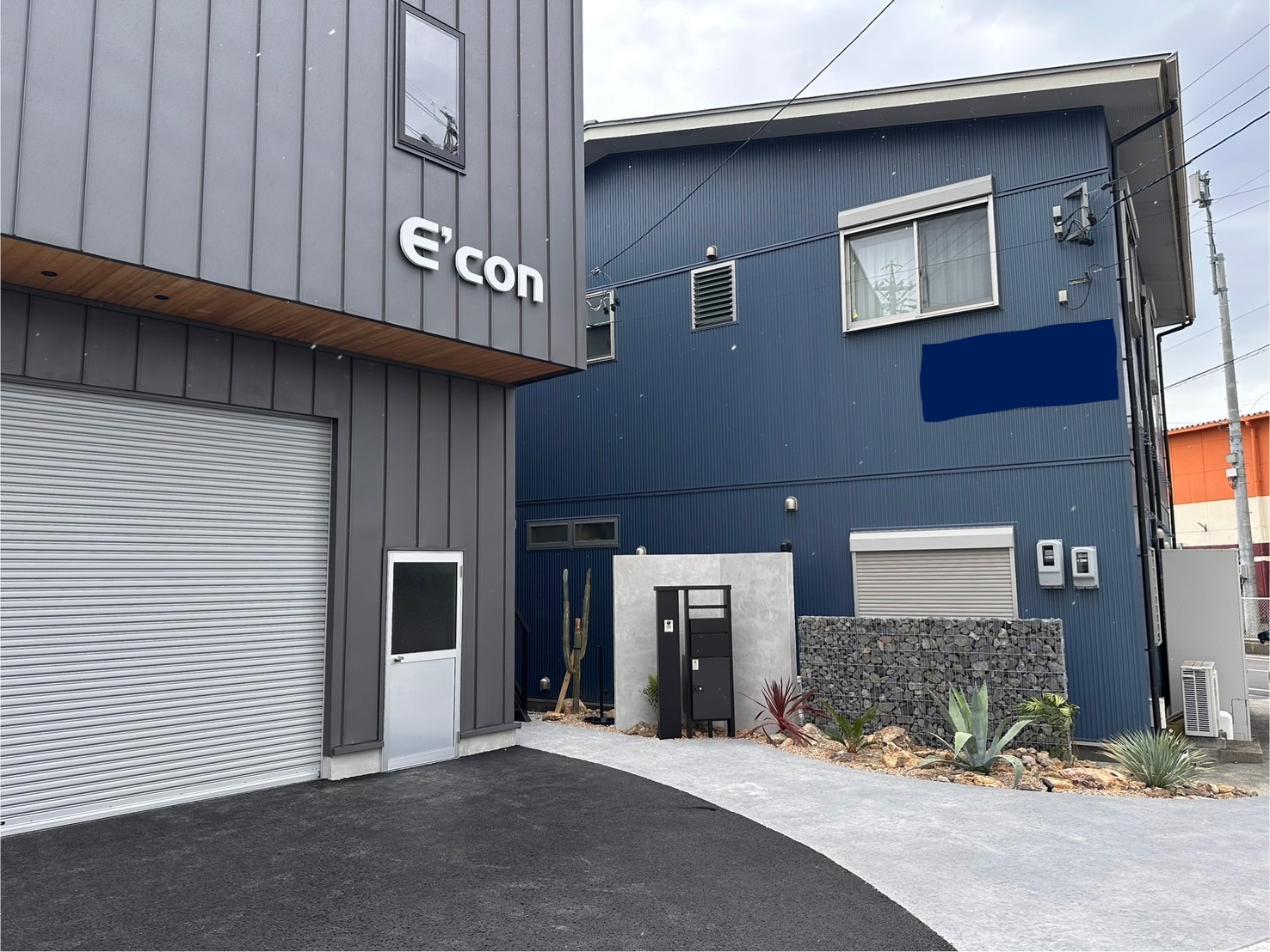 company02.jpg